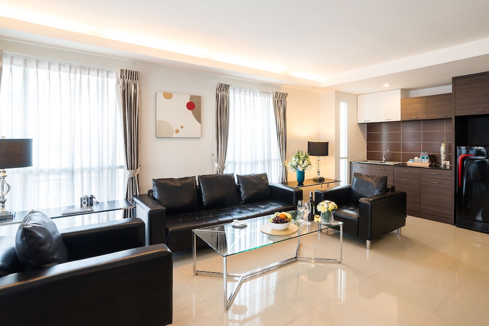 Beyond Suite Hotel 48/73