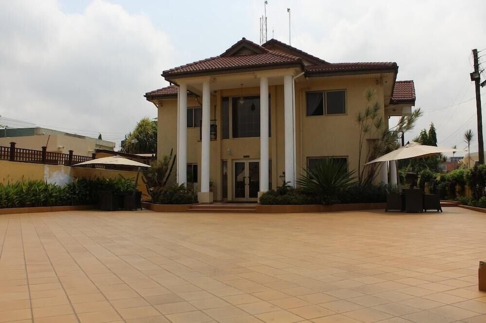 Oak Plaza Hotel Accra 53/57