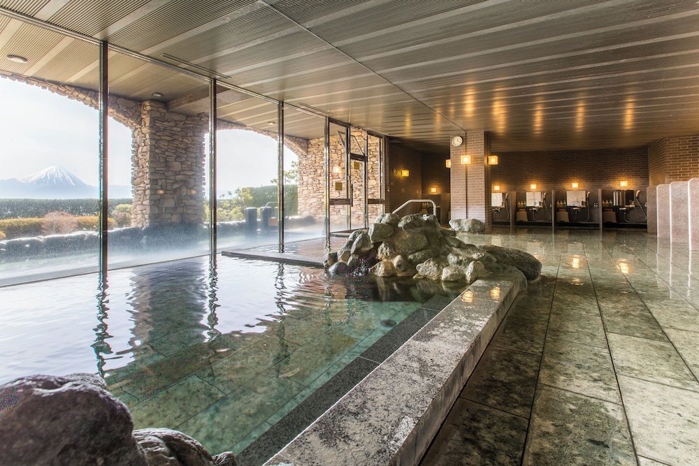 swimming pool spa