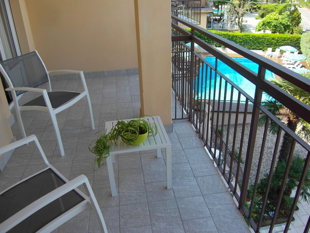 Hotel Casa Serena 7/53