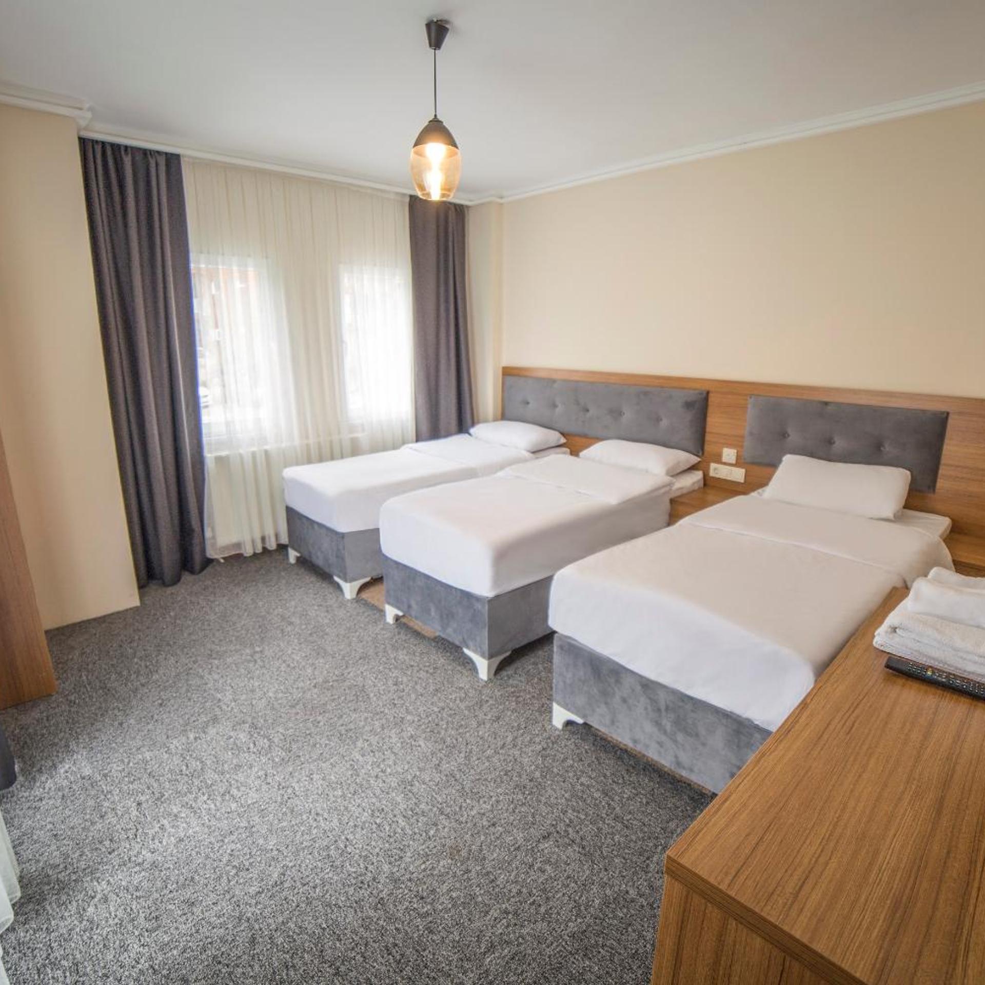 غرفة ثلاثية بإطلالة على الجبل، Butik Inceli Hotel 3/7