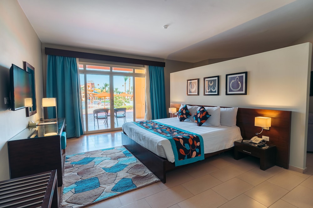 EXECUTIVE, SUITE