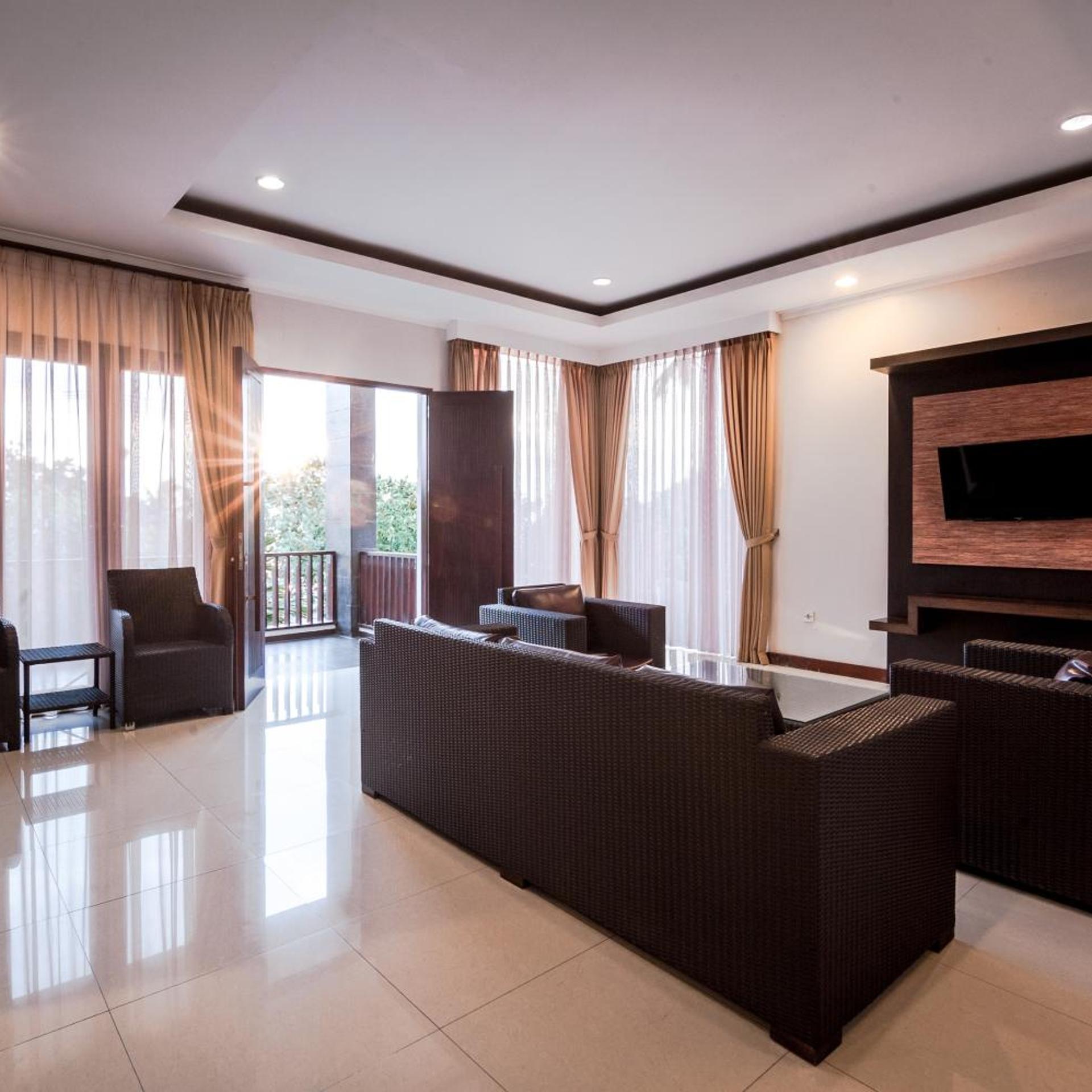 Surya Kencana Seaside Hotel 28/50