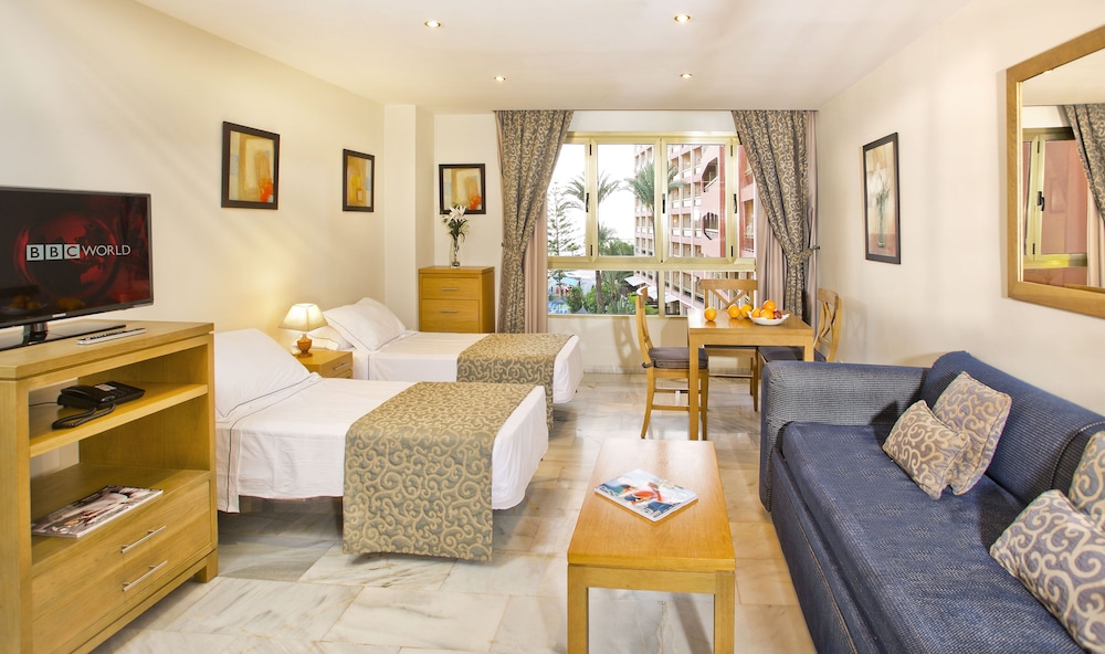 Sunset Beach Club Aparthotel 43/50