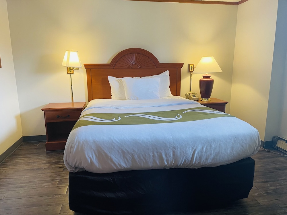 Americas Best Value Inn Sandpoint 17/49