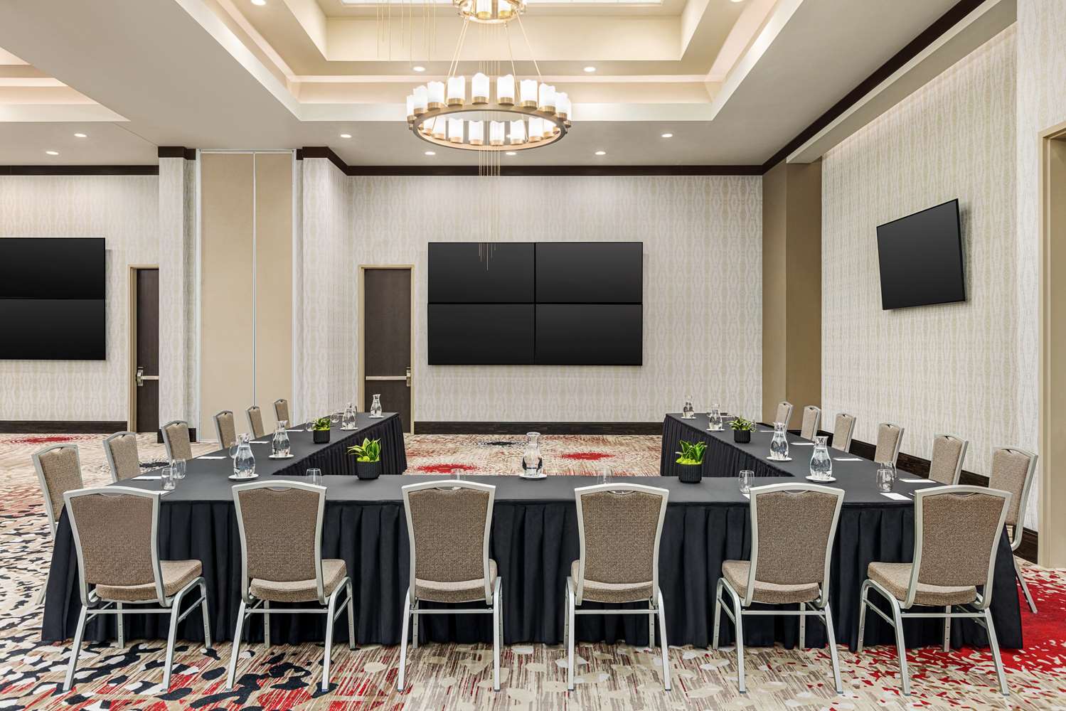 Embassy Suites by Hilton Round Rock 55/63