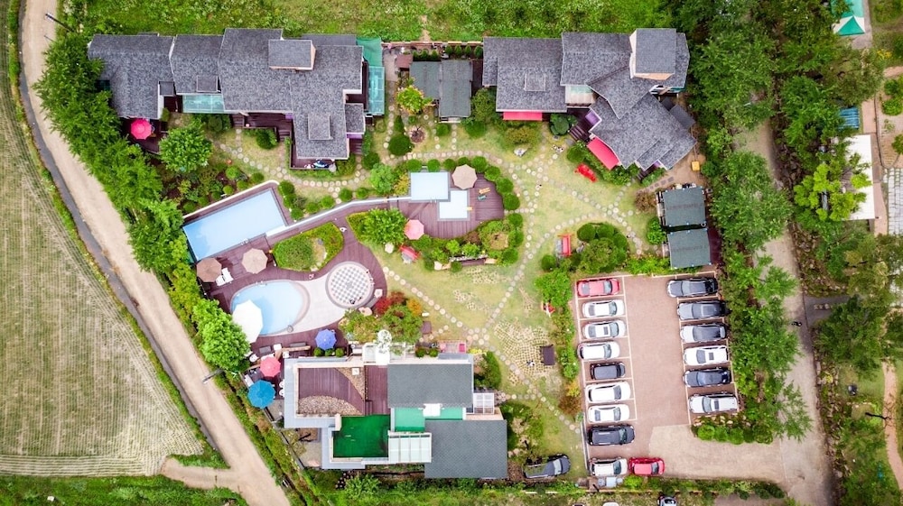 Gyeongju Orsay Pension 41/46