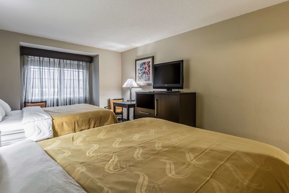 Quality Inn and Suites El Paso I-10 16/43