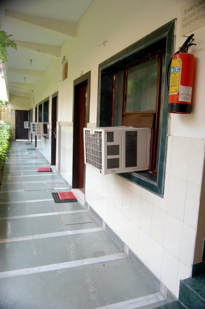 Hotel Sidhartha 6/59