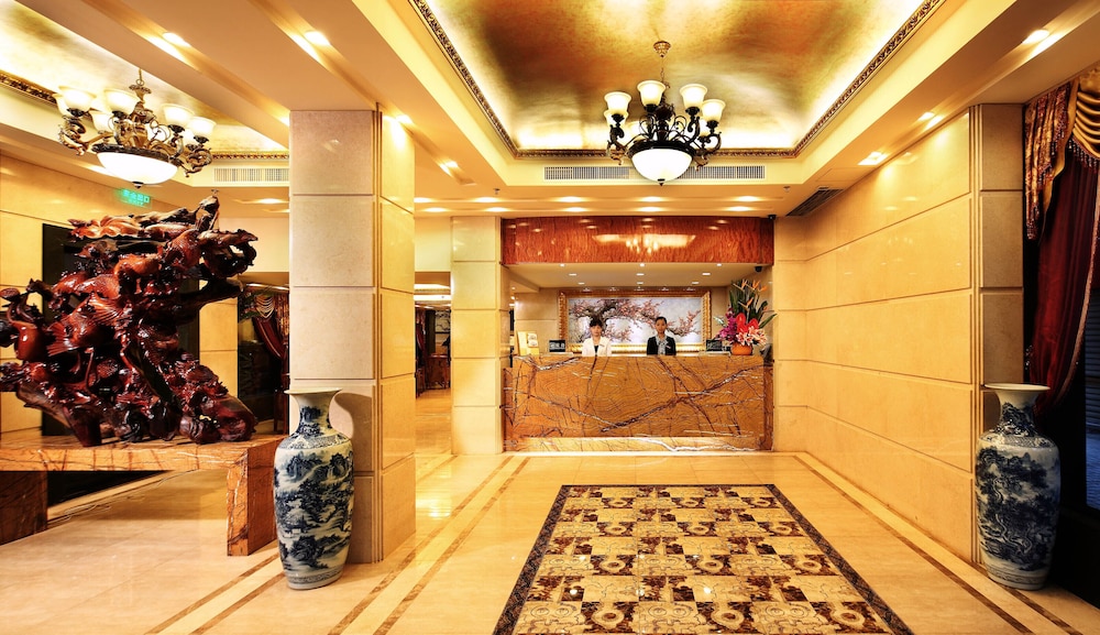 Royal Garden Hotel 9/39