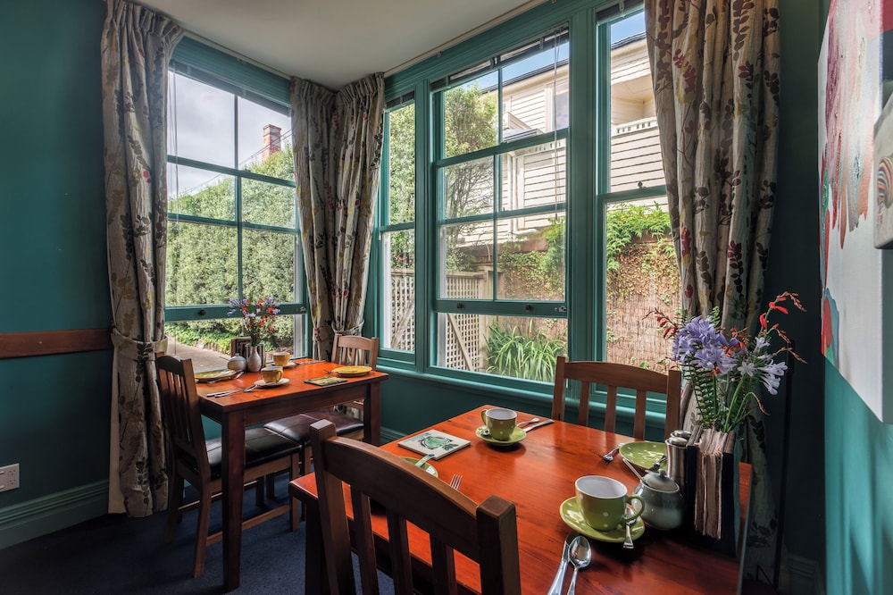 The Great Ponsonby Arthotel 57/72