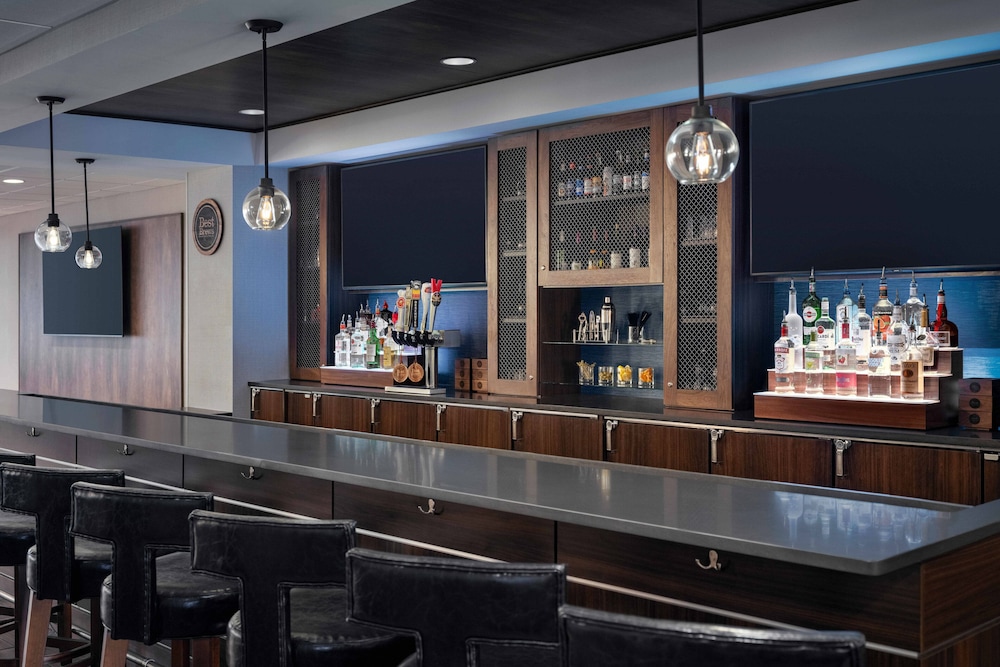 Four Points by Sheraton Brunswick 16/22