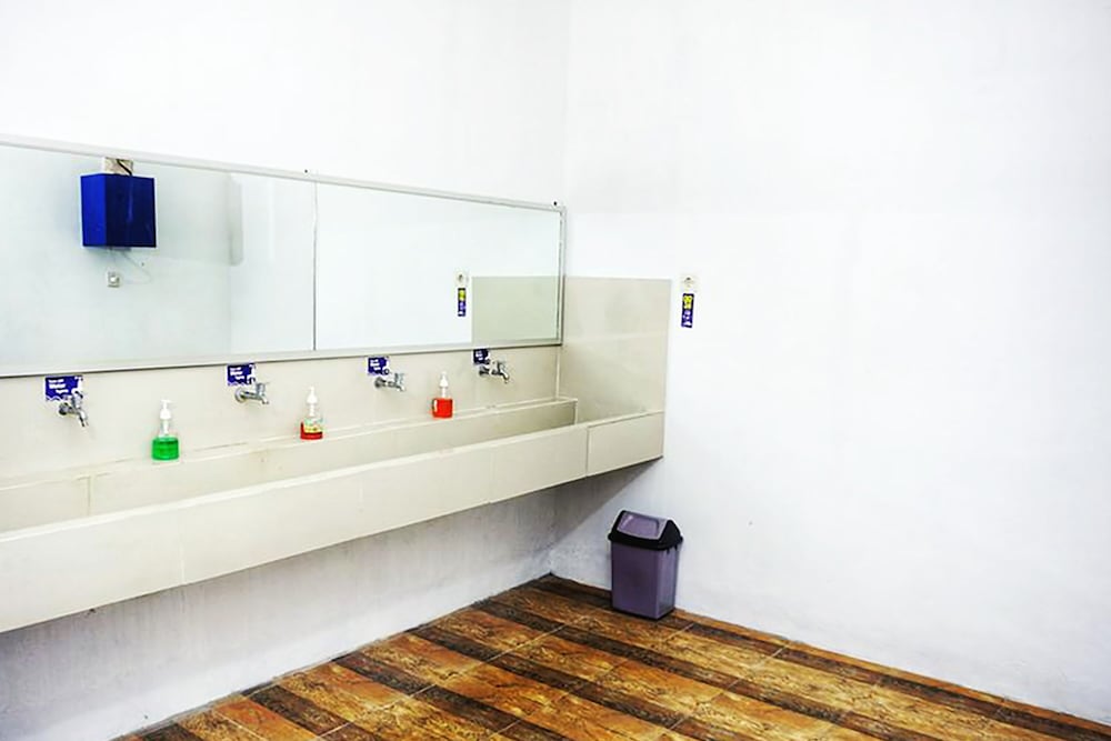 Nau Hostel 9/27