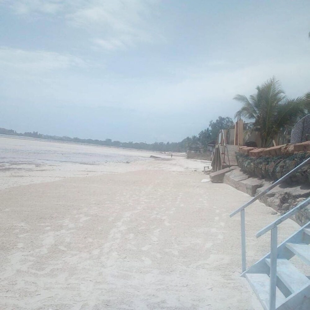 Azul Margarita Beach Resort 33/34