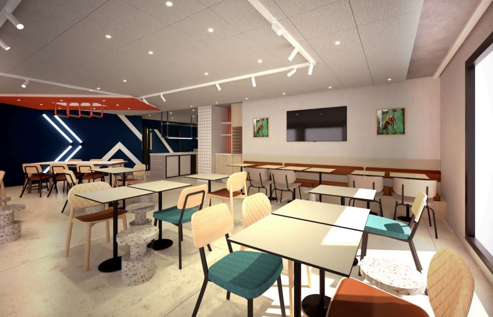 Ibis Guingamp - Coeur De Bretagne 38/63
