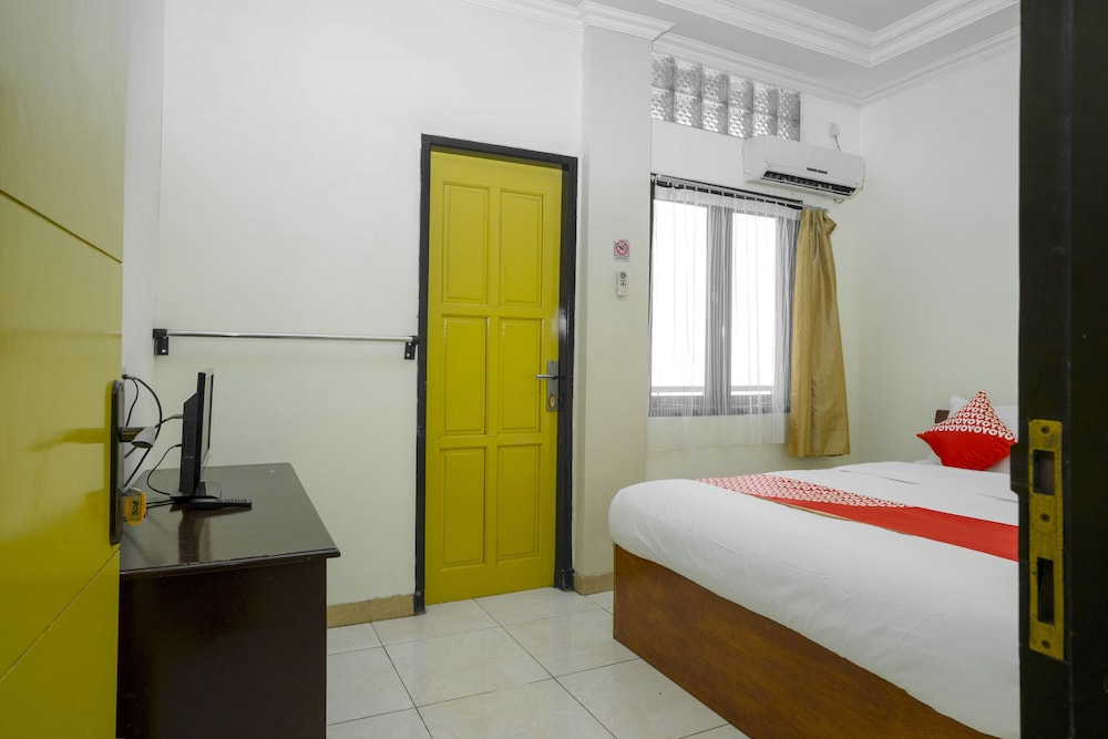 OYO 2319 Tengkawang Residence 13/22