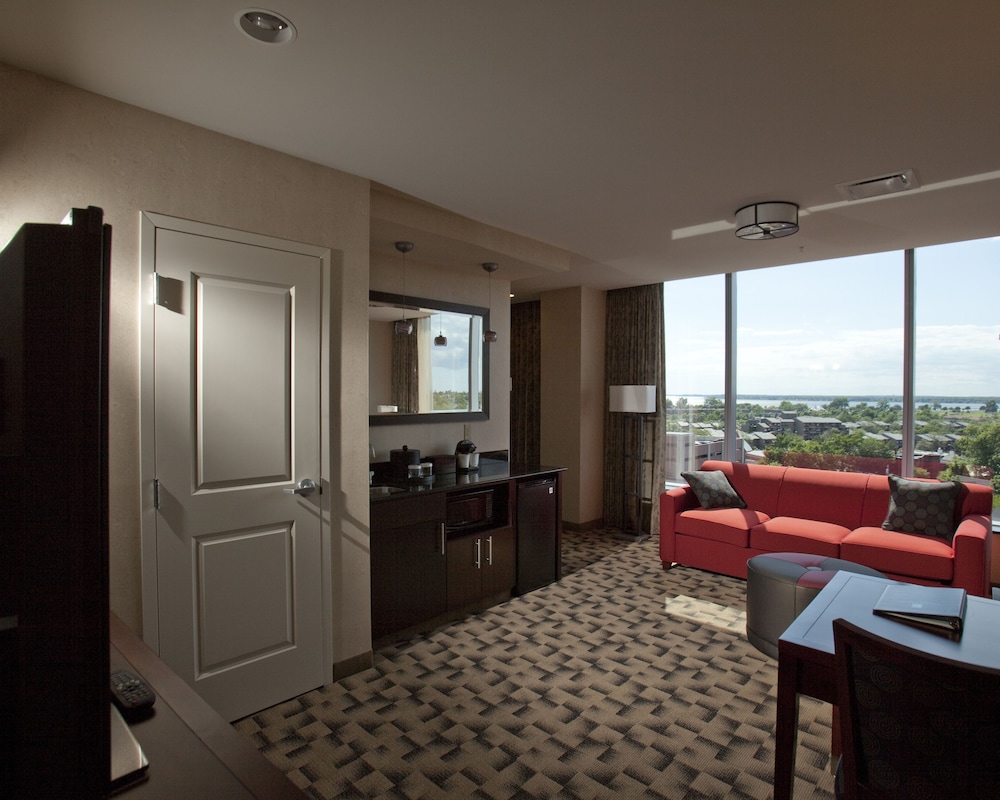 Embassy Suites Buffalo 46/65