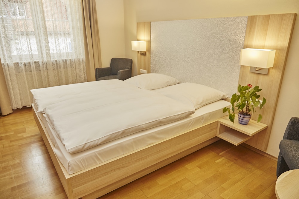 Flair Hotel Zum Schiff 31/73