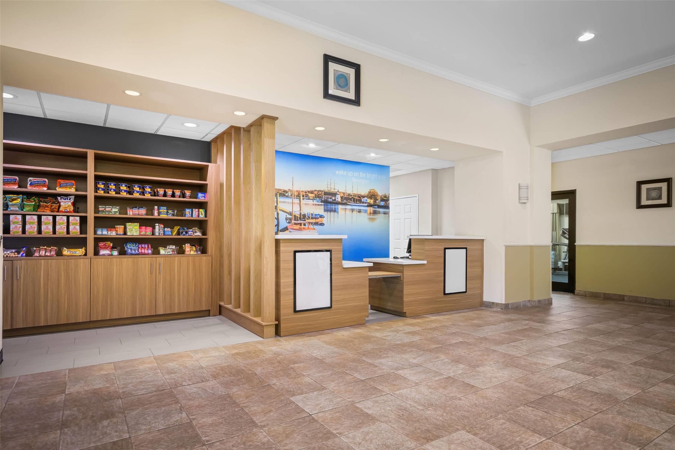 La Quinta Inn Suites By Wyndham Stonington Mystic Area 17/59