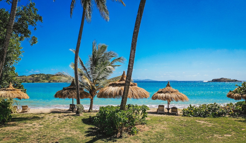 Bequia Beach Hotel 66/78