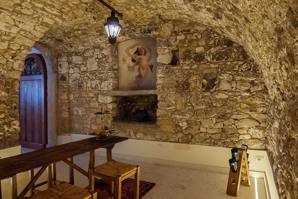 La Fonte Degli Dei Wine Relais - Adults Only 2/50