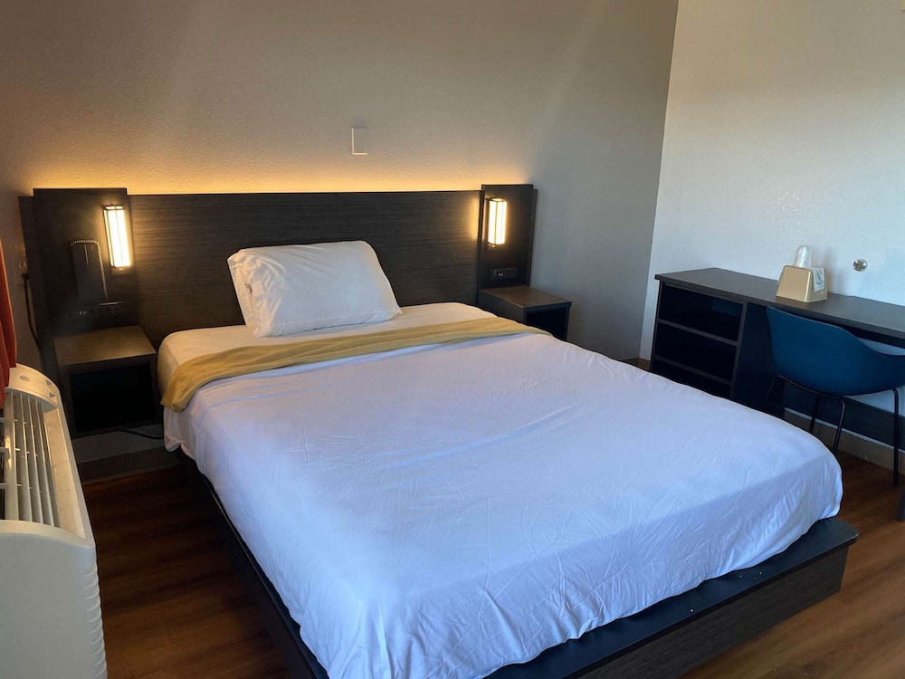 Motel6 Gulfport, MS – Airport 22/48