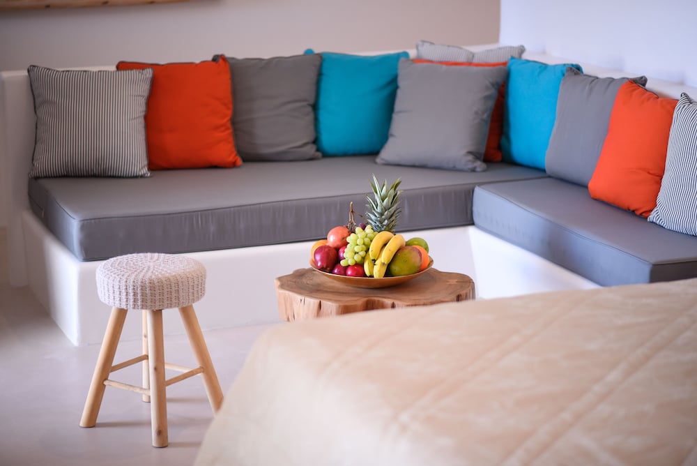 Myconian Crown Suites 33/51