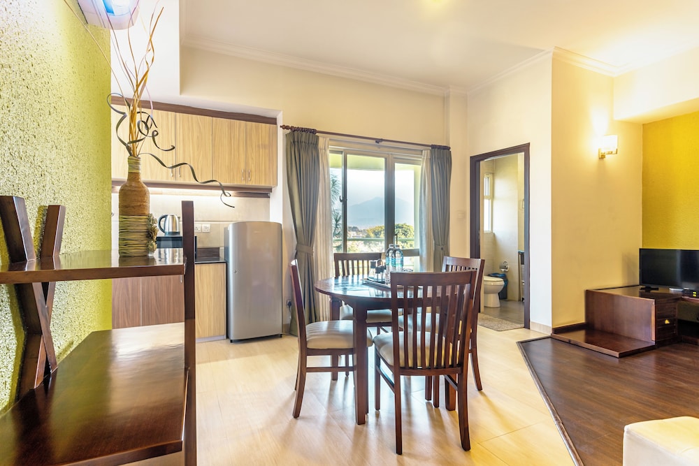 Suite Homes 39/50