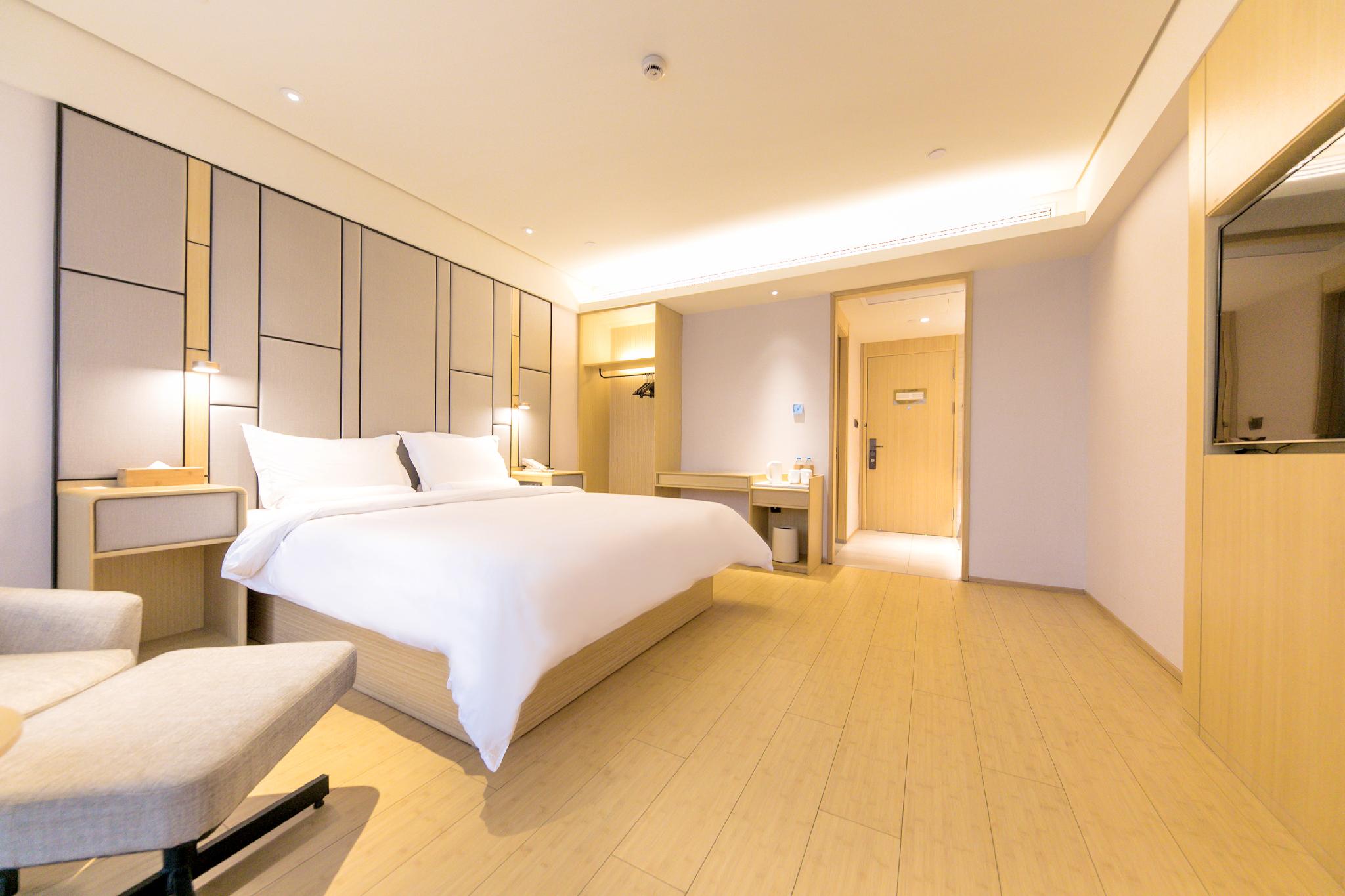 Deluxe, Queen Bed