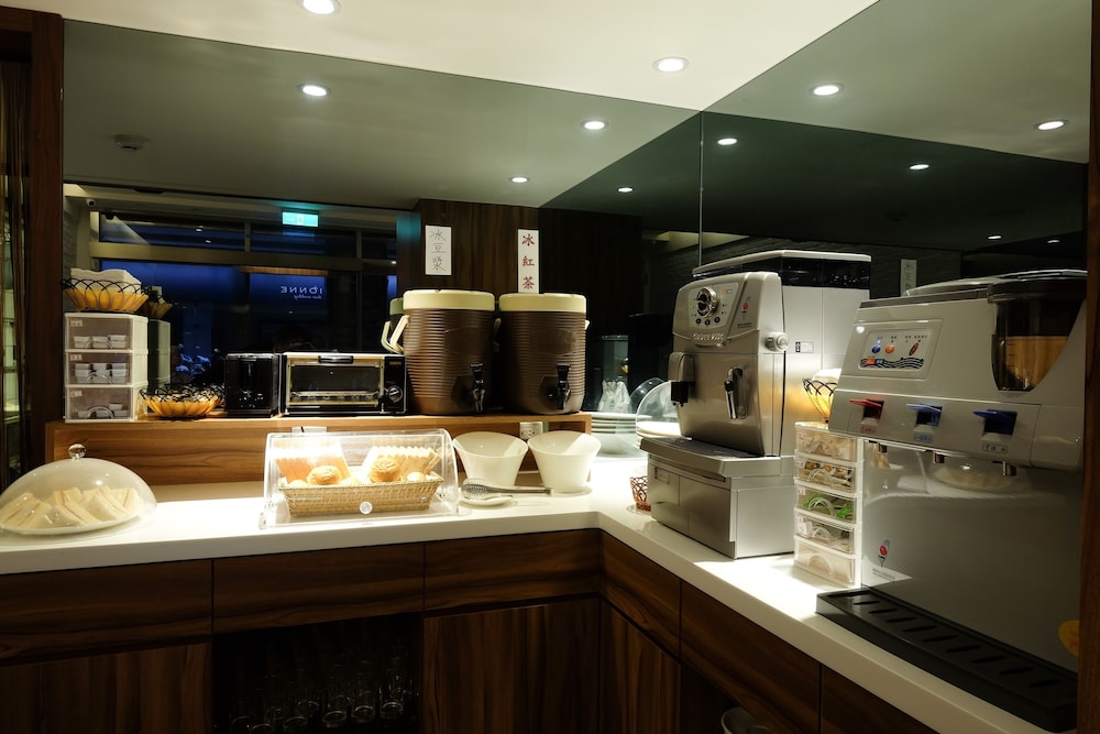Shin Shin Hotels Songshan 49/55