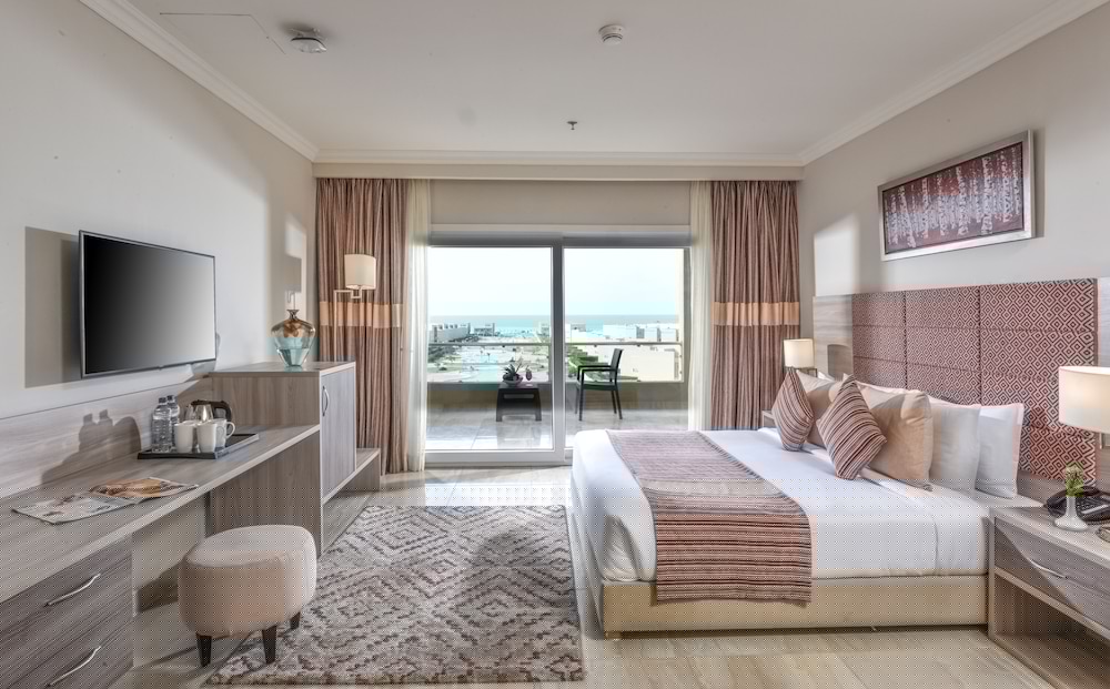 Tolip Hotel North Coast 49/77