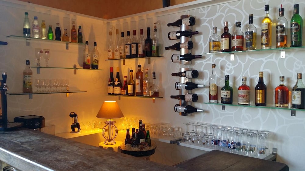 Hotel Des Grands Vins 30/62