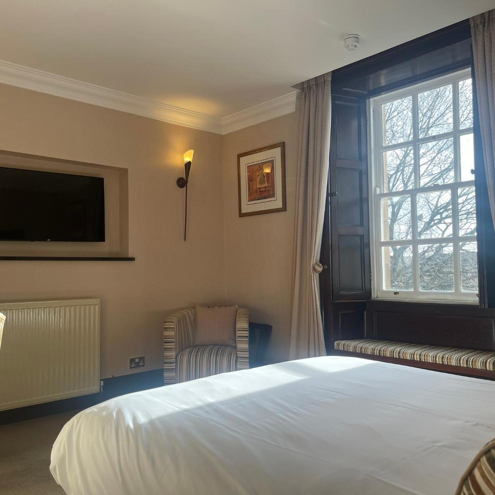 The Mansefield Hotel 20/59