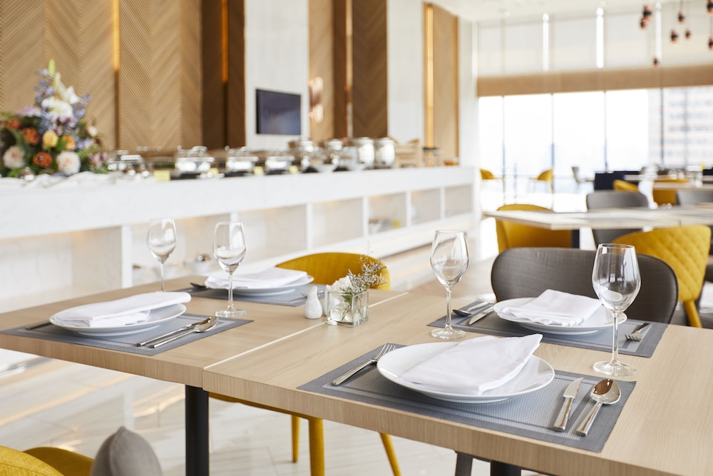 The Quarter Hotel Ari 32/50