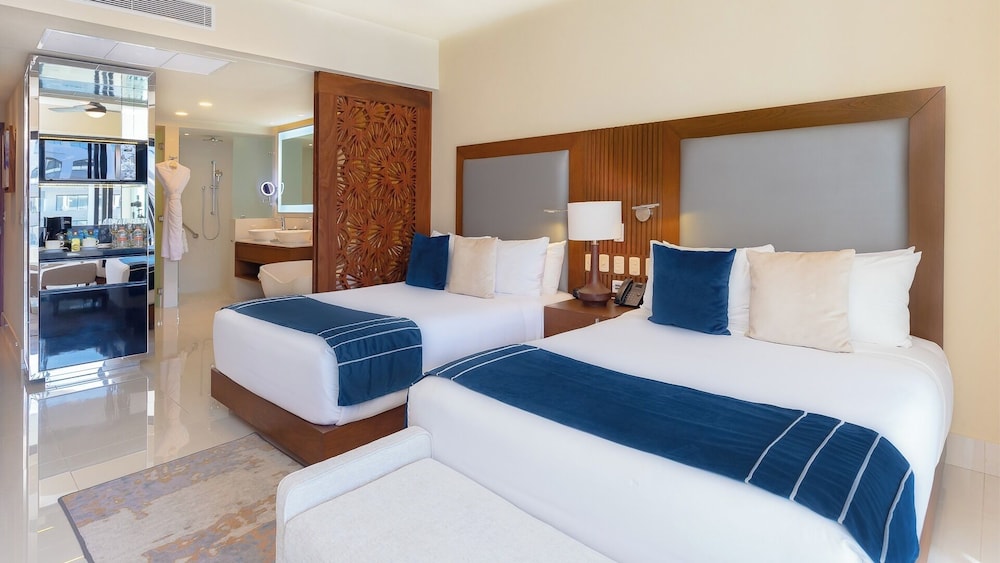 Villa Del Arco Beach Resort And Spa 17/78