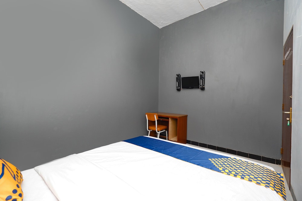 OYO 2240 Simpang Tujuh Residence 24/50