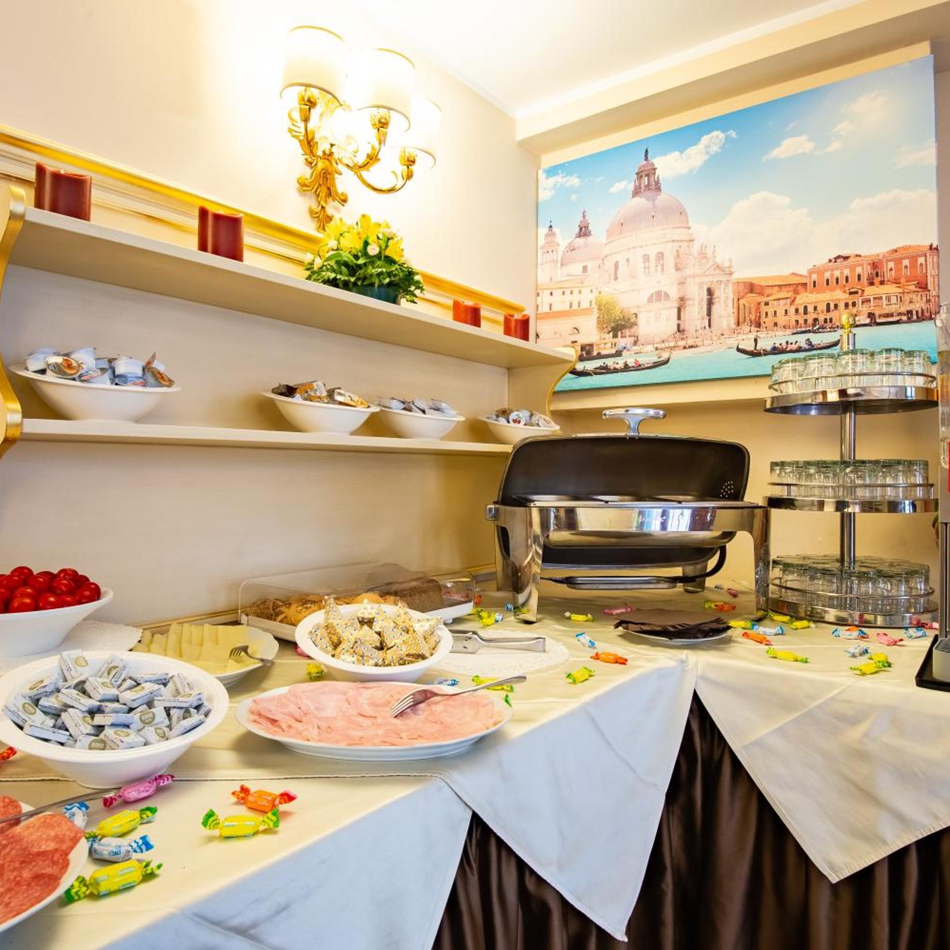 Hotel Mercurio 44/56