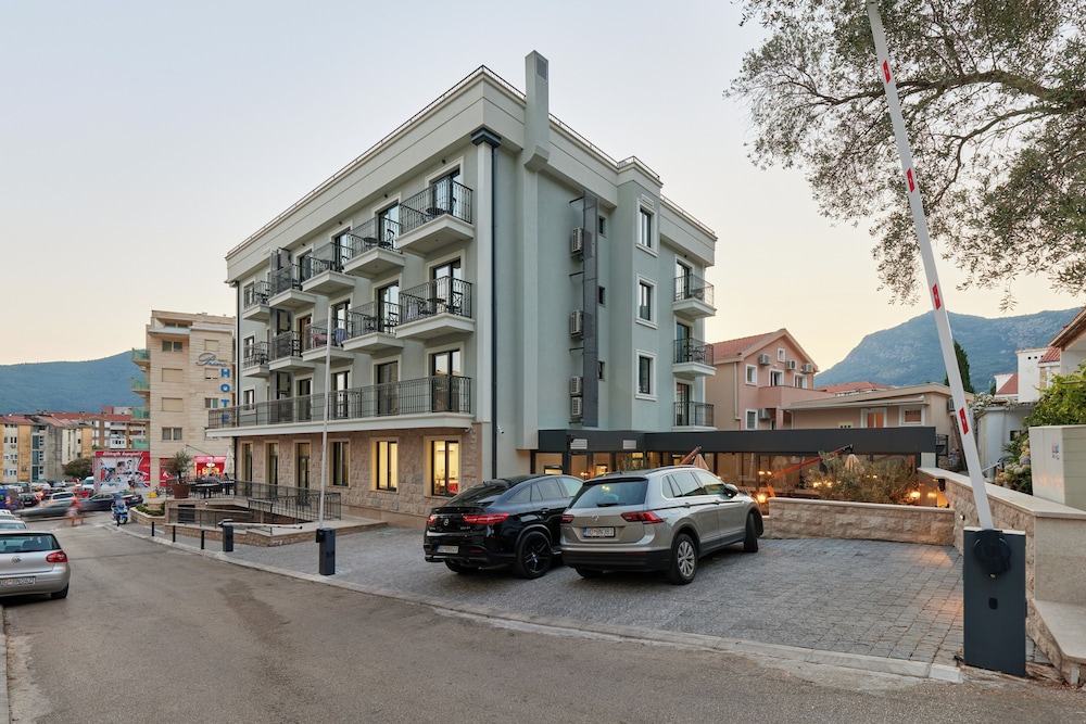 Hotel Diplomat 53/59