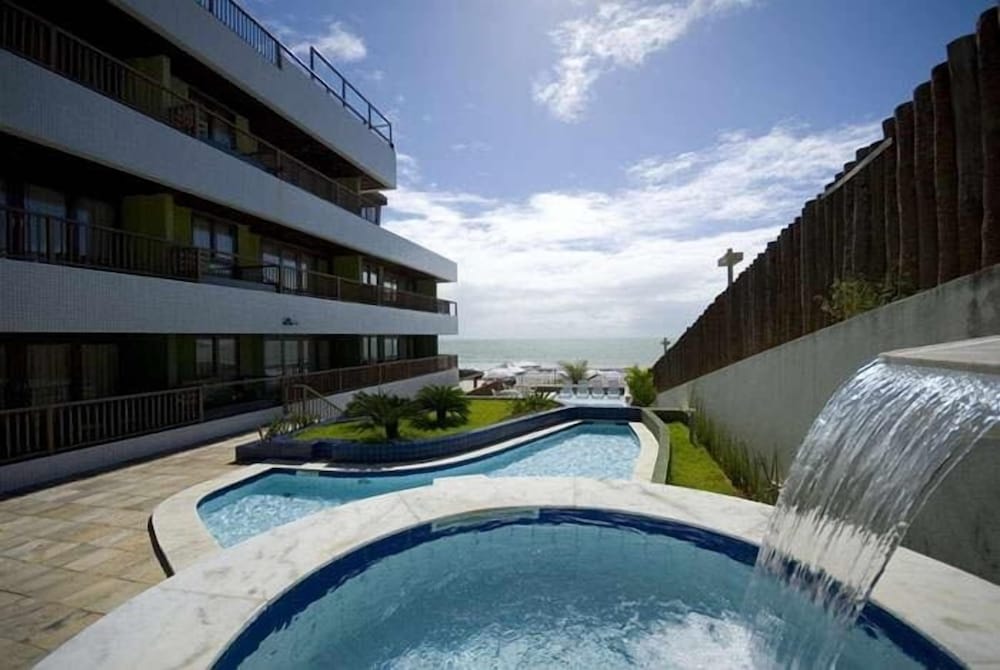Blue Marlin Apartments 20/22