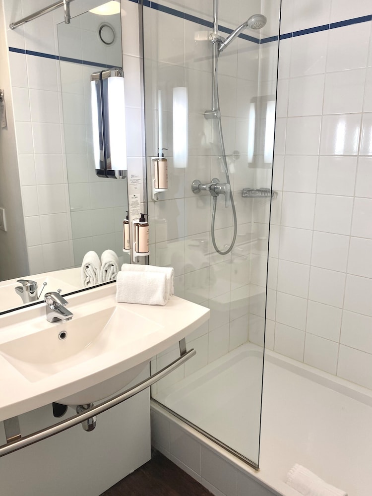 غرفة قياسية بسريرين منفصلين، Mercure Lyon Est Chaponnay 5/8