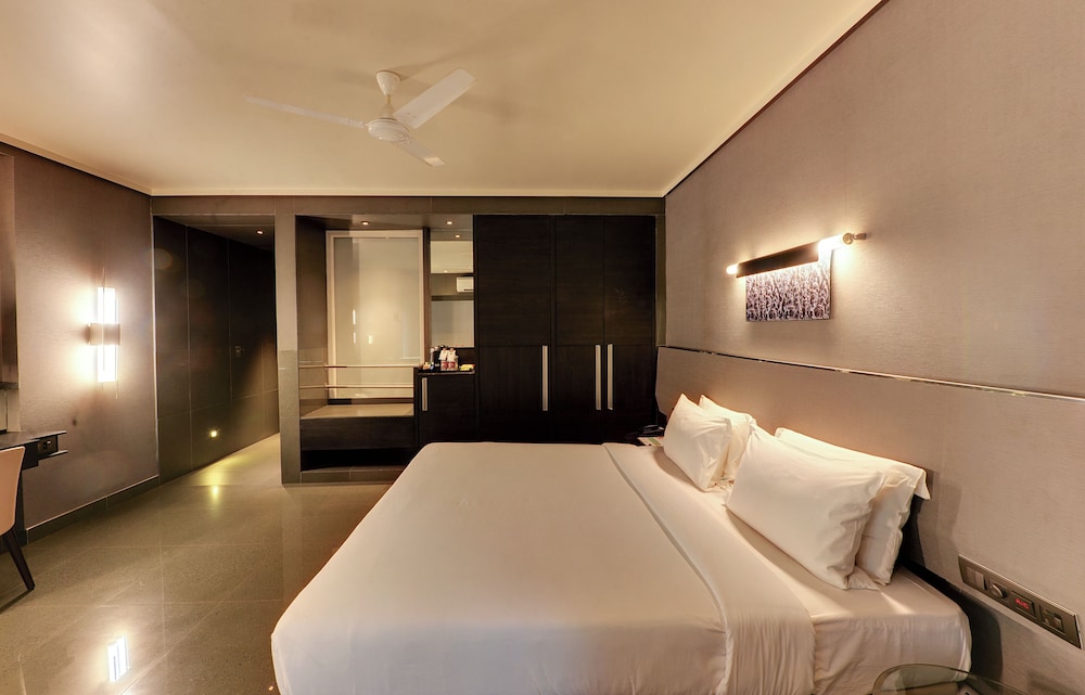 SANKAM RESIDENCY 10/33