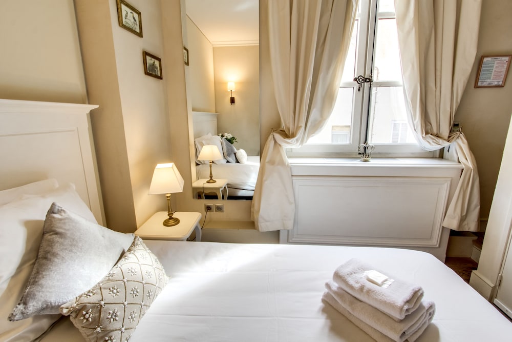 BASIC, SINGLE, SINGLE BED, CITY VIEW