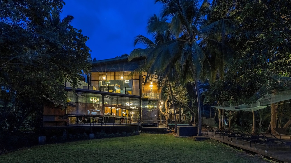 Waraka Udawalawe by Thema Collection in Udawalawa
