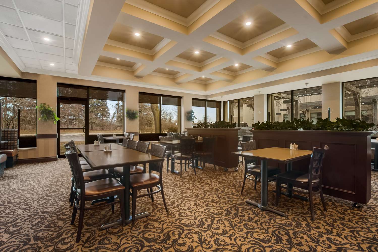 Best Western Brantford Hotel Conference Centre 7/11