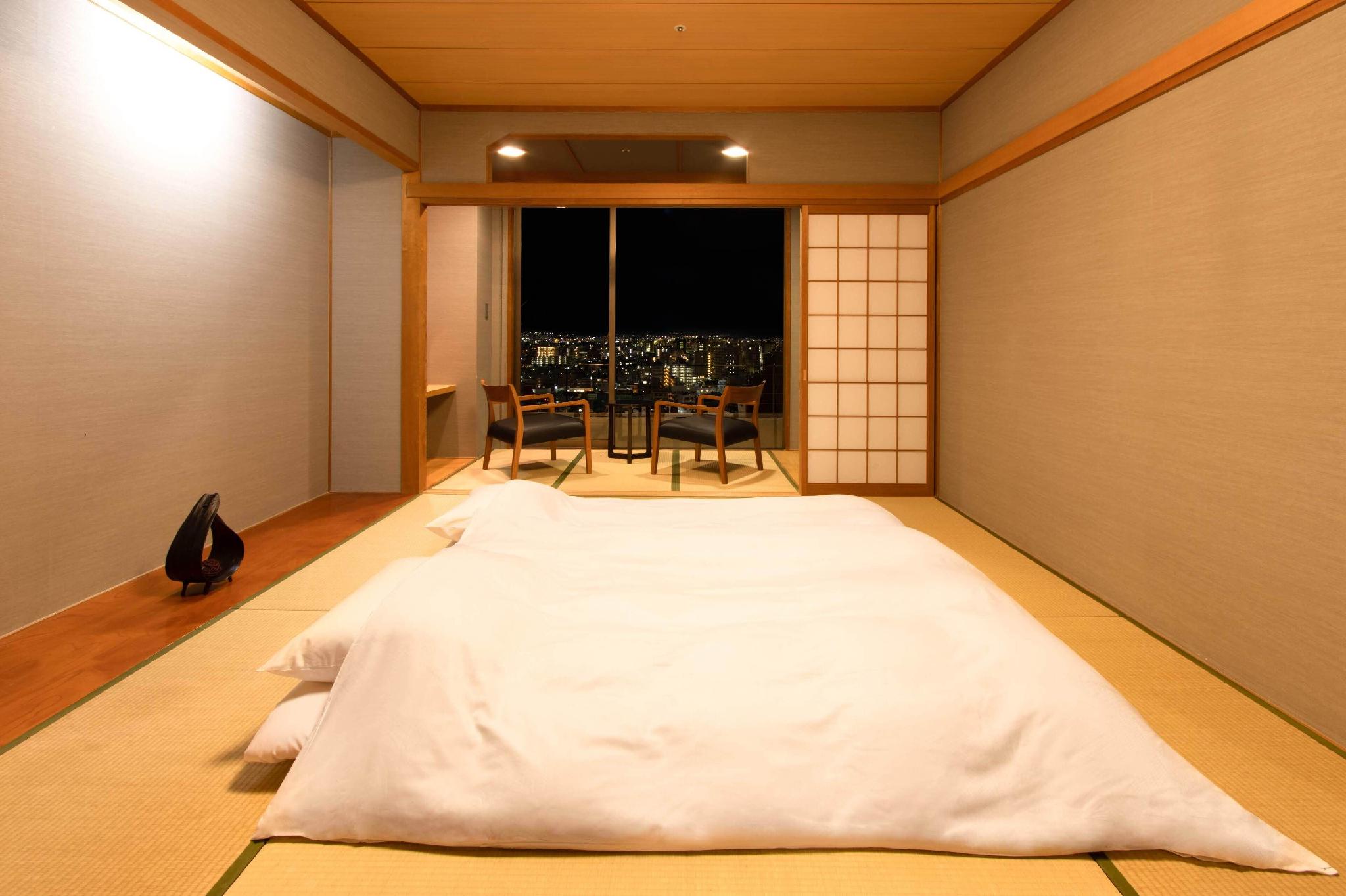 Japanese, 5 Futon Beds, Adult Only