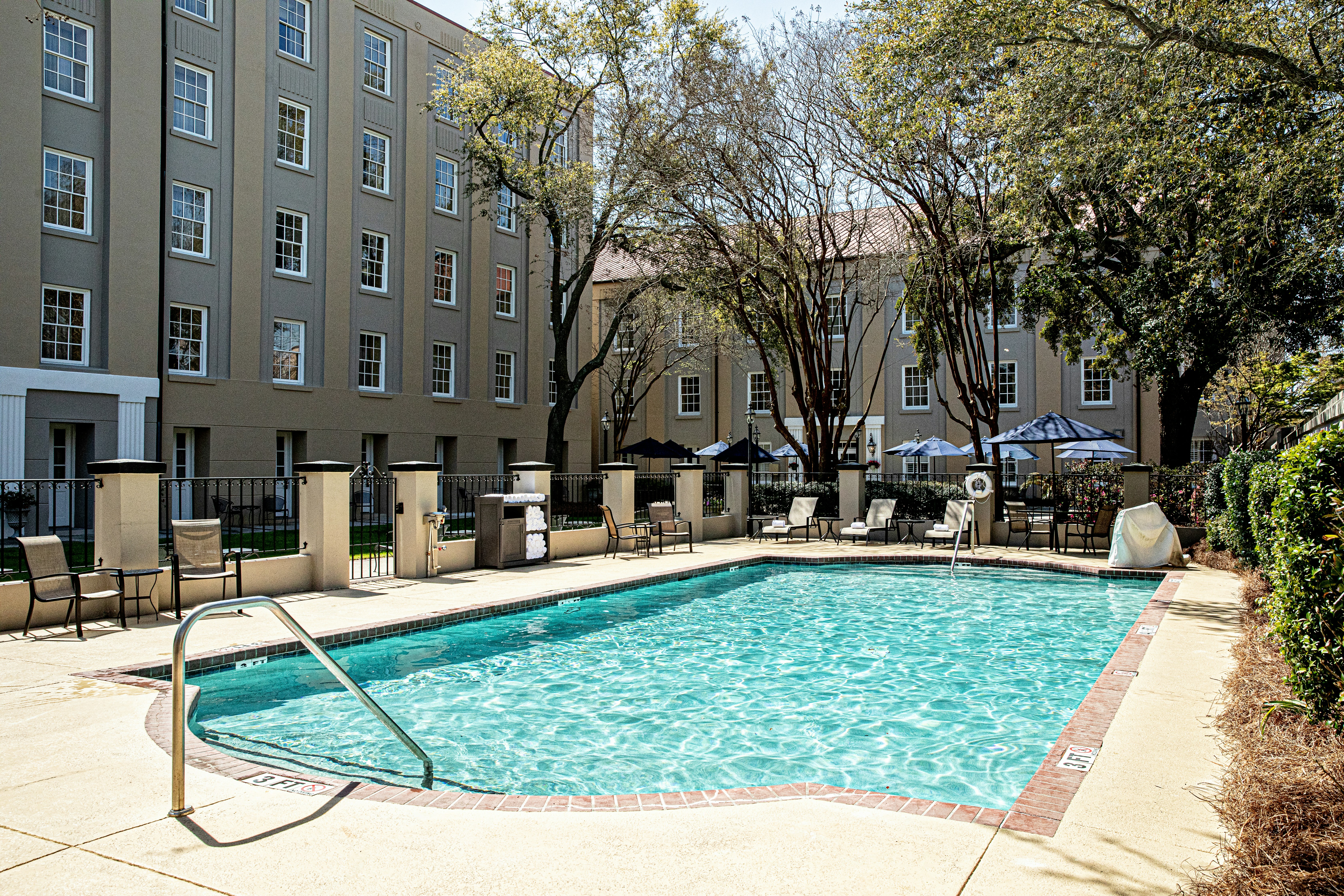 Hampton Inn Charleston Historic District 61/61