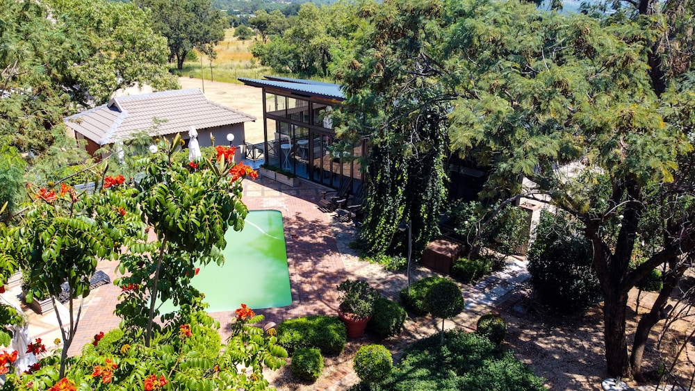 Thaba Legae Guest Lodge 33/43