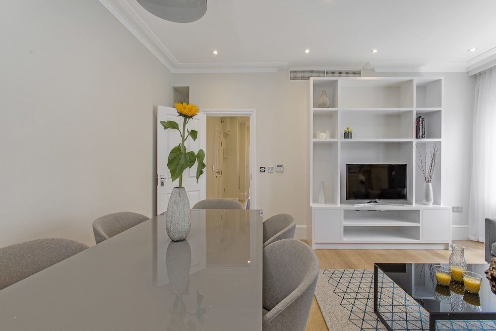 Chesham Court 32/50