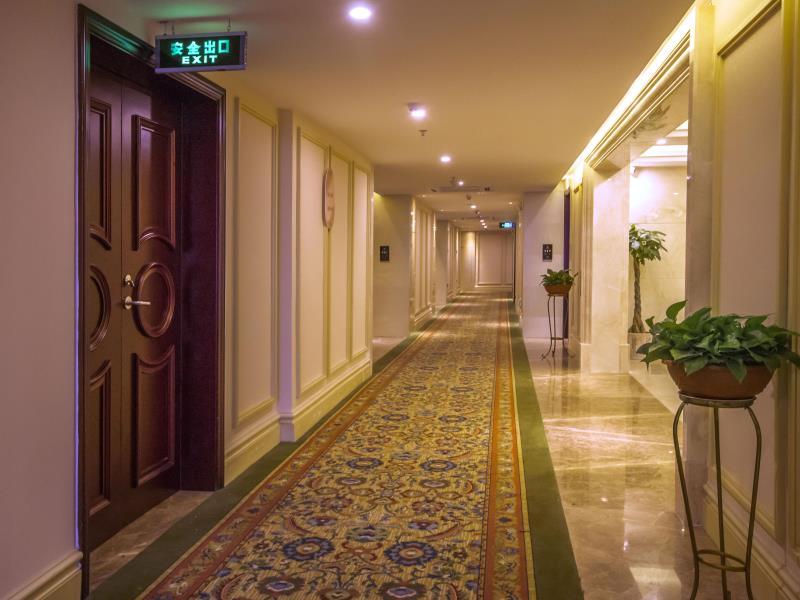 Taishan Bojue Hotel 8/69