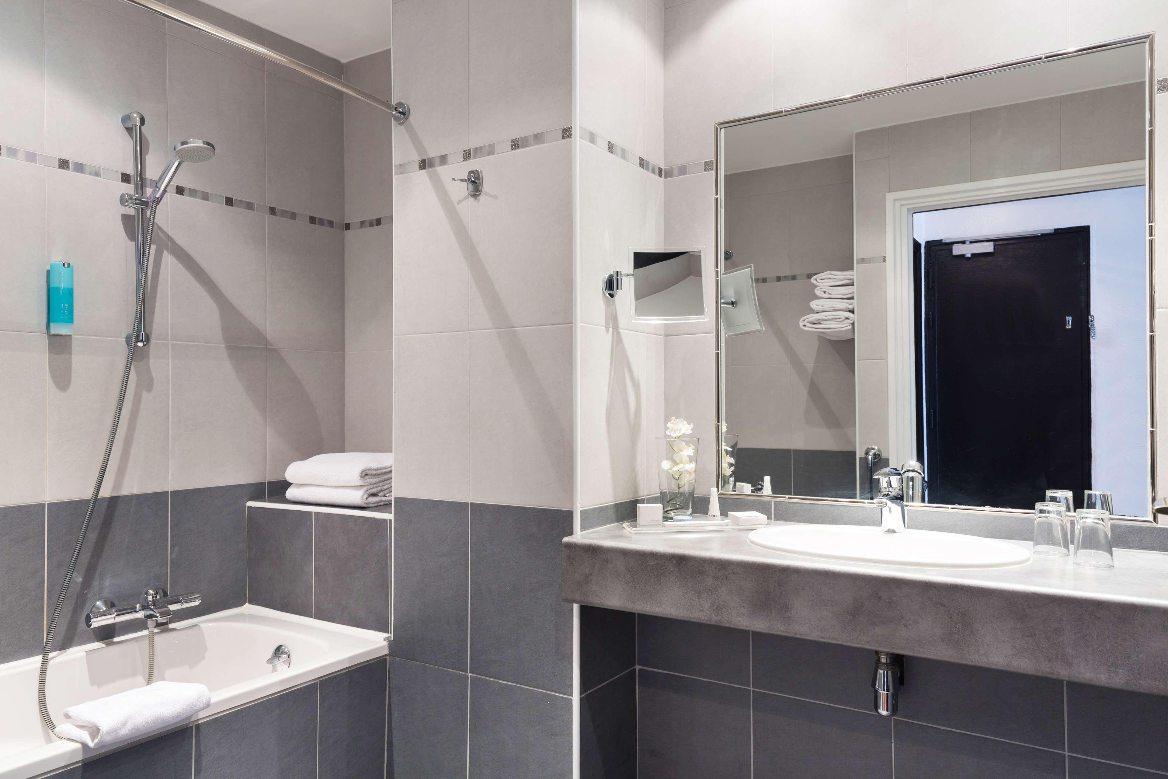 غرفة سوبيريور ثلاثية بسرير كينج، Best Western Plus Hotel Massena Nice 5/6